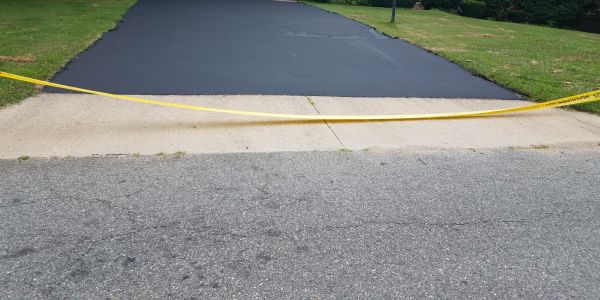 Driveway Sealcoating in Redmond